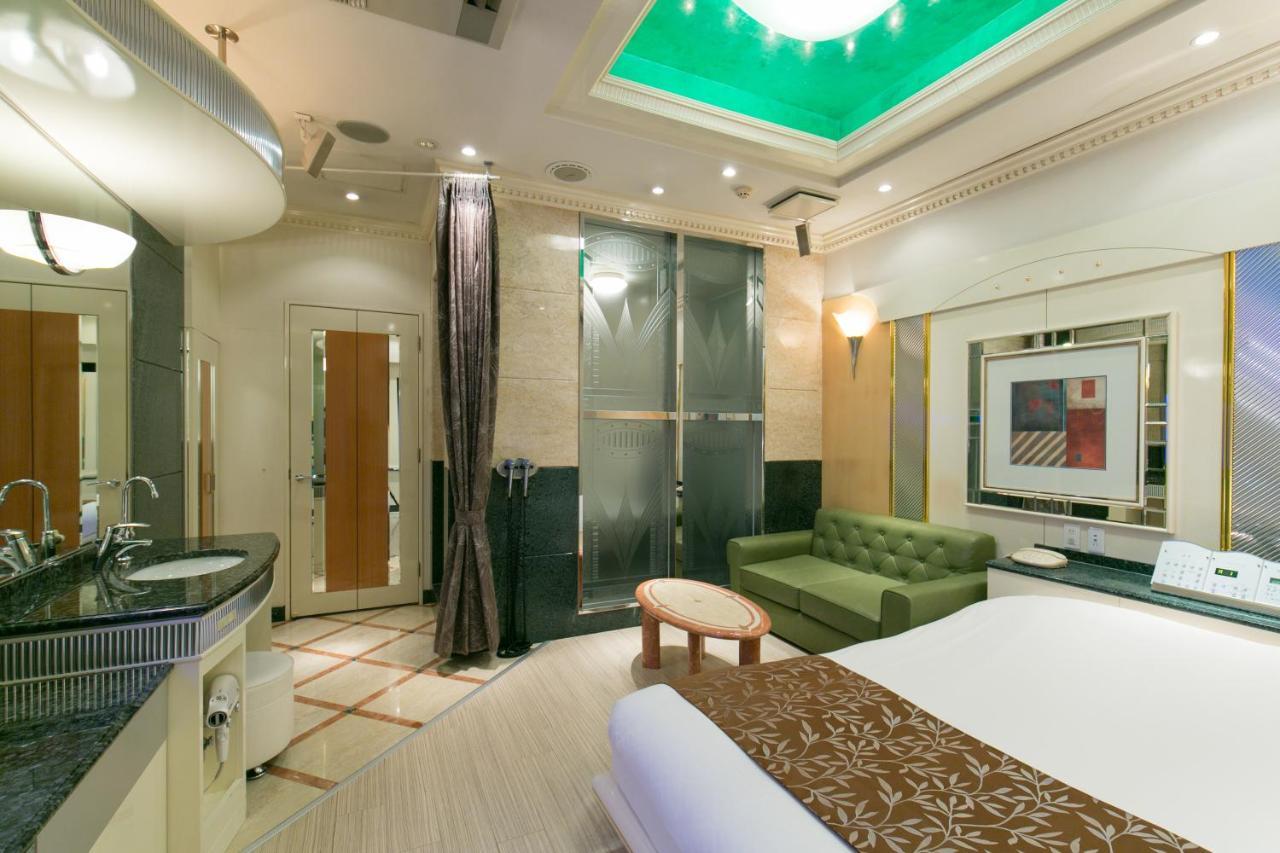 Hotel D-Wave Shinjuku（Adult Only) Tokyo Exterior photo